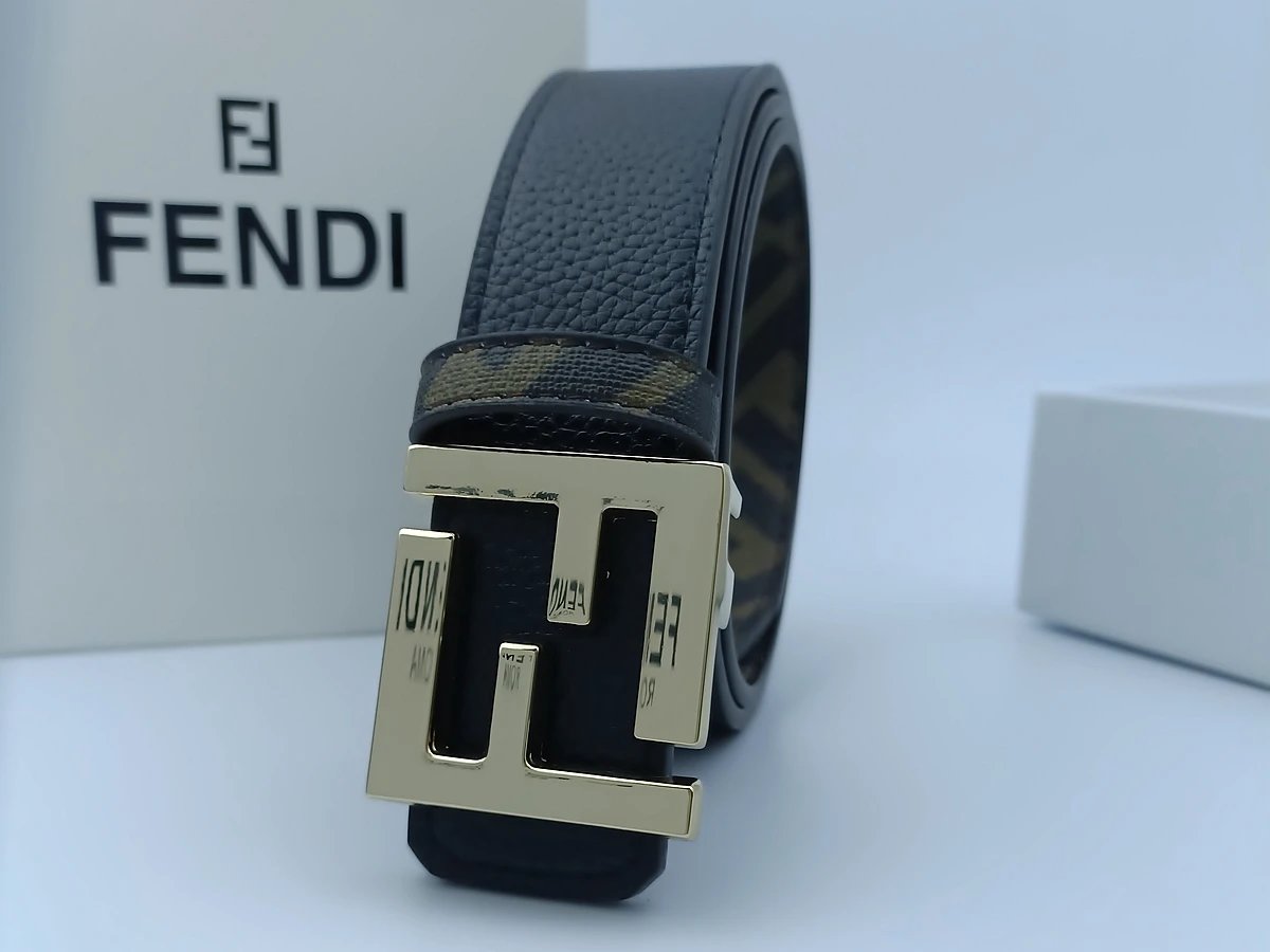 Fendi FF Squared