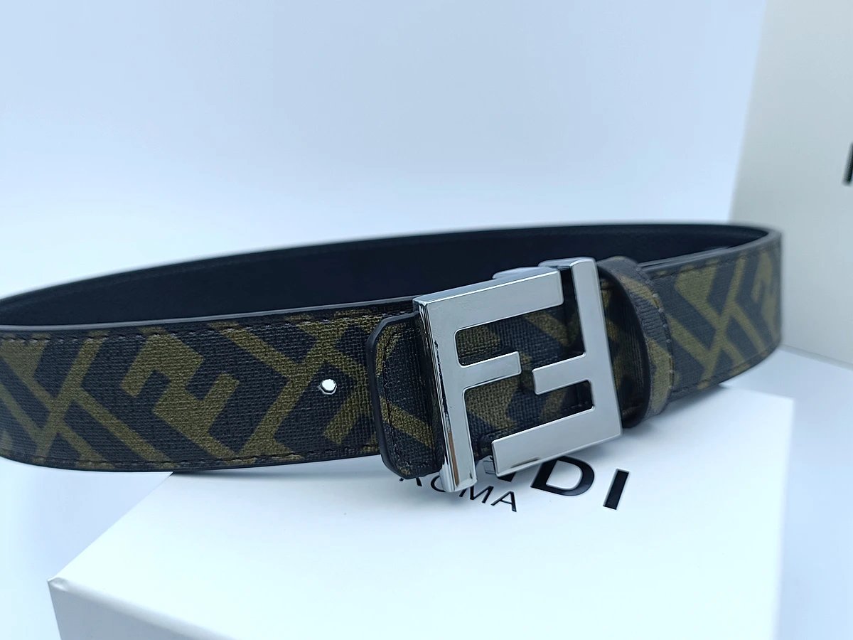 Fendi FF Squared